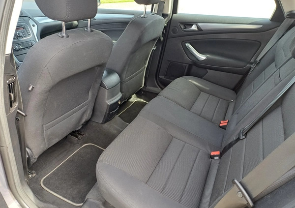 Ford Mondeo cena 21000 przebieg: 285000, rok produkcji 2011 z Radom małe 67